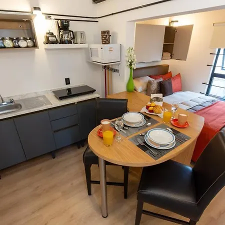 Pintoresca Suite Con Roof Garden En Roma Nte.